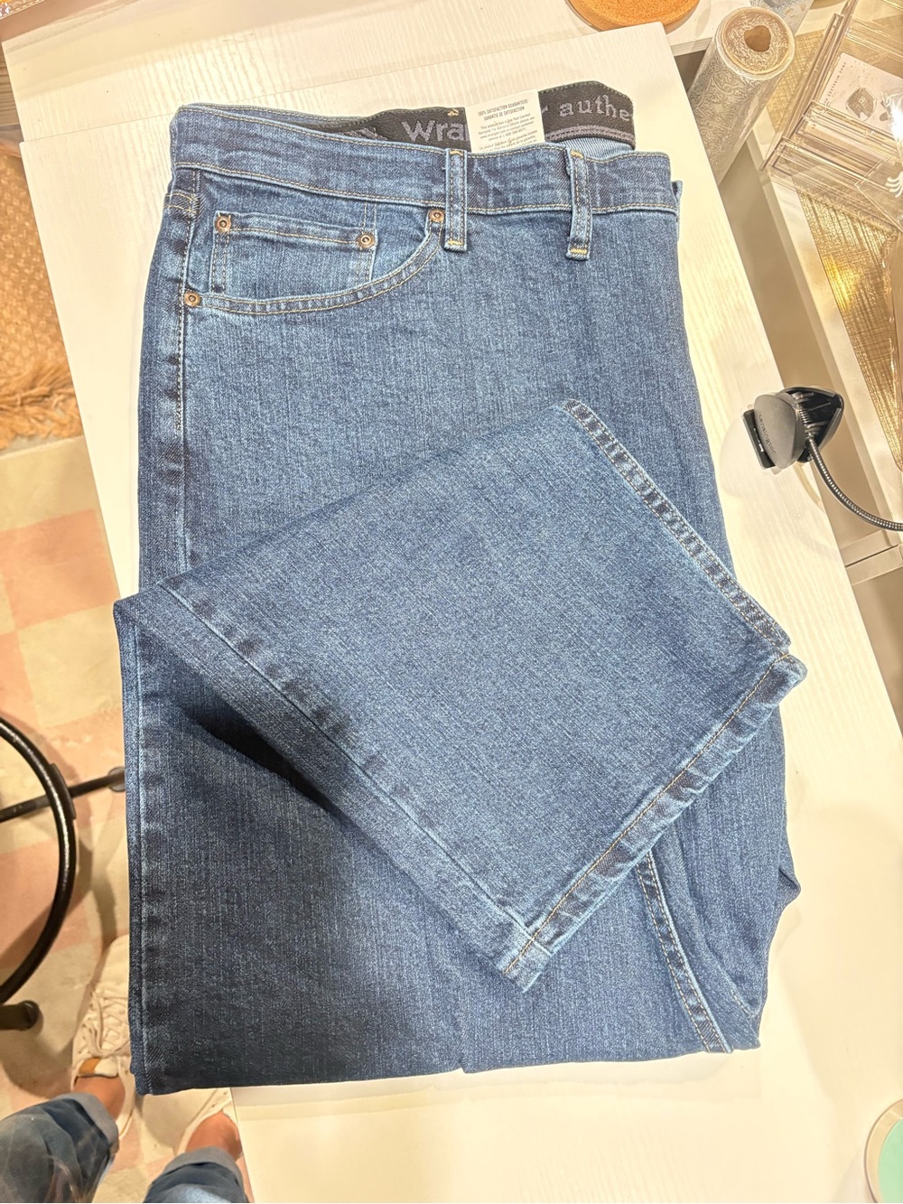 Wrangler Authentic s Men's Classic Blue Denim Jeans 46x30 NWT